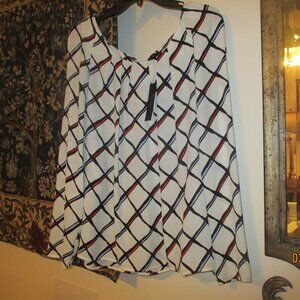 NWT $36 Worthington Ladies Long Sleeve geometric white, black, blue Blouse Large